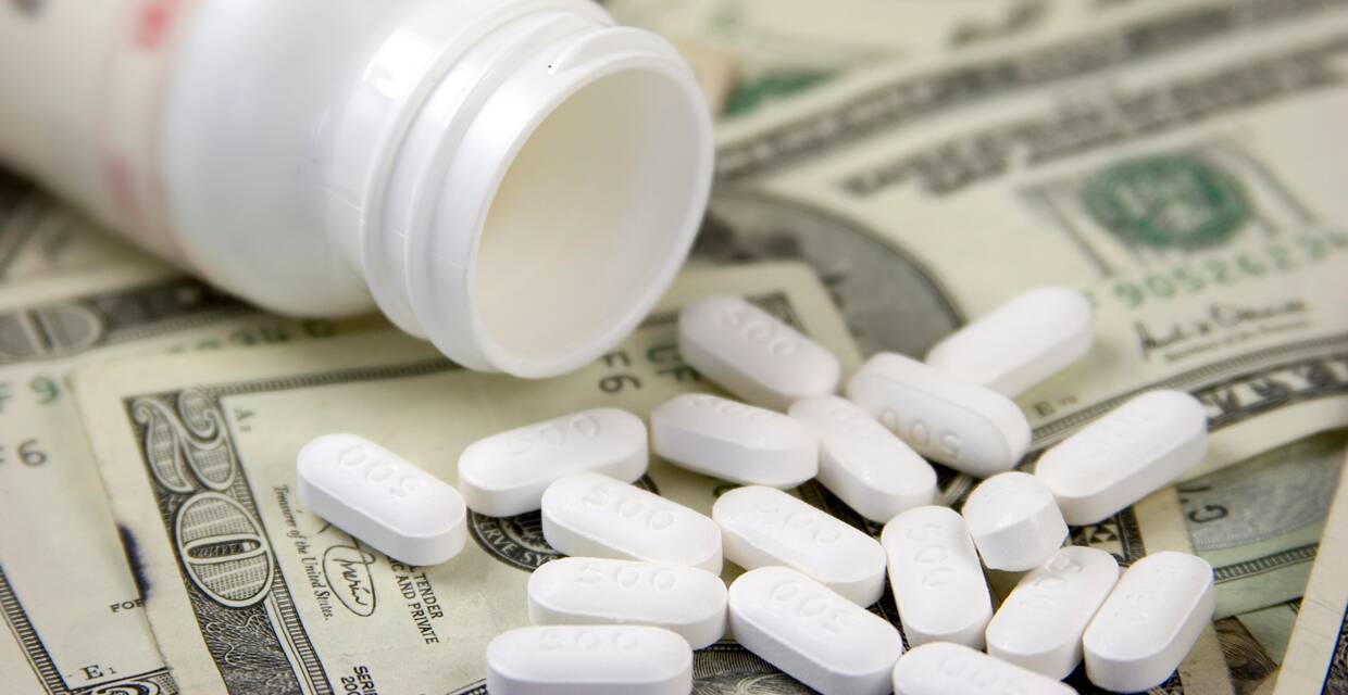 The Real Cost of Generics: The Pros and Cons of Generic Drugs
