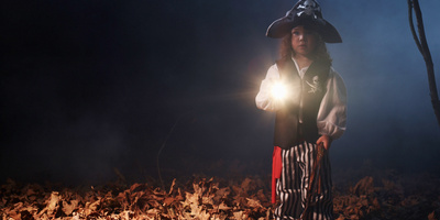 7 Bright Ideas for Trick or Treating Safety