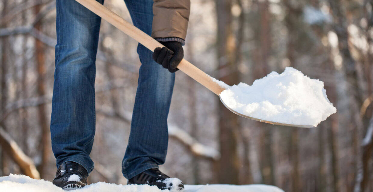 Safe Ways to Shovel Snow