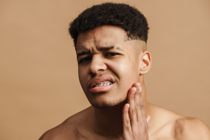 Jaw Pain: What Is It, Causes and Symptoms