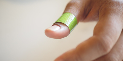 Treating a Cut Finger, Should You See a Doctor?