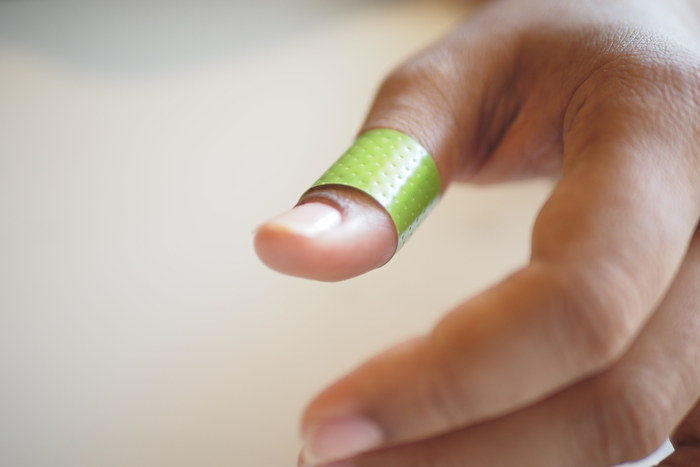 Treating a Cut Finger, Should You See a Doctor?