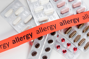 Drug Allergies: Symptoms, Reactions, & Treatments